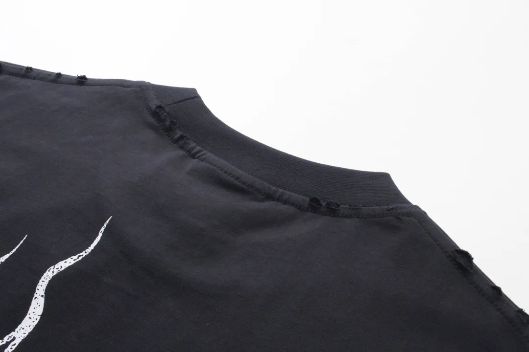 【 . Quality】BALENCI*GA/ .2024New Arrival LOGO T 。 . Authentic ， ！ ZP 。 260 ， . ， ，。 。Classic LOGO ， ， 。 . ， ， ， OS . Same Style ：BL 233303 ：Black, White，Yellow， Blue Size：XS L